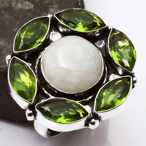 #158 Rainbow Moonstone & synthetic Peridot Handcrafted Ring 💍 Size 8.5 NWOT - Picture 1 of 15